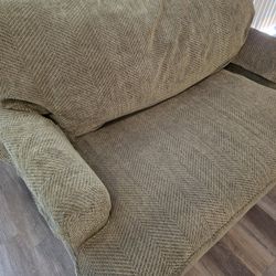 Pull Out Couch (Twin)