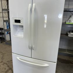 Pearl white GE French door water ice can deliver