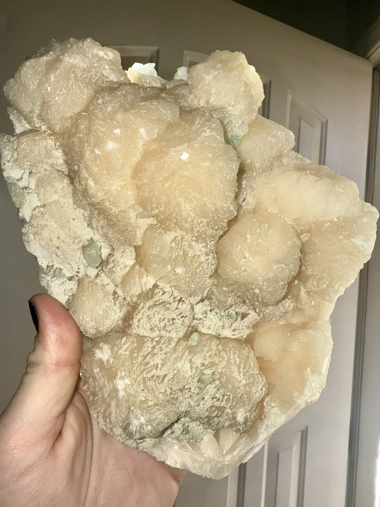 Huge High-Grade Stilbite & Apophyllite Cluster – Collector’s Specimen