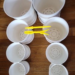  Plastic Flower Pots, Bamboo Shape Flower Pots, Garden Pots with Drain Holes and Detachable Plates, Set of 8
