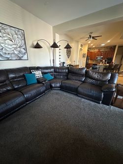 FREE – Large Brown Leather Reclining Sectional Sofa
