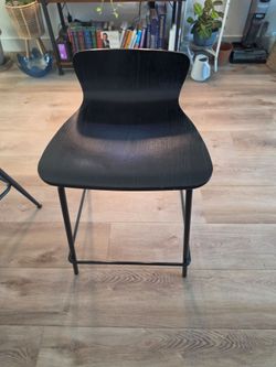 Crate and barrel Felix bar stools (2)