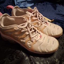 Womens shoes