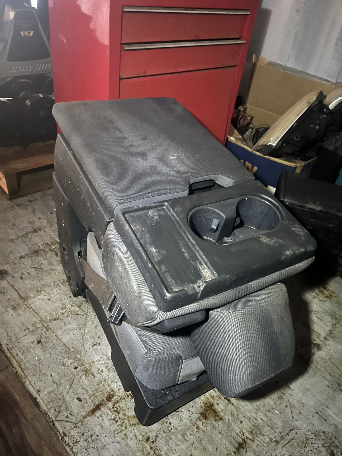 Superduty center console/seat