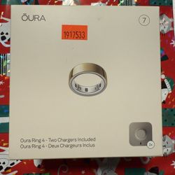 Oura Ring Size 7 - Gold