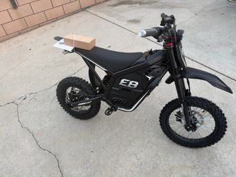 Vela E8 e-Dirt Bike