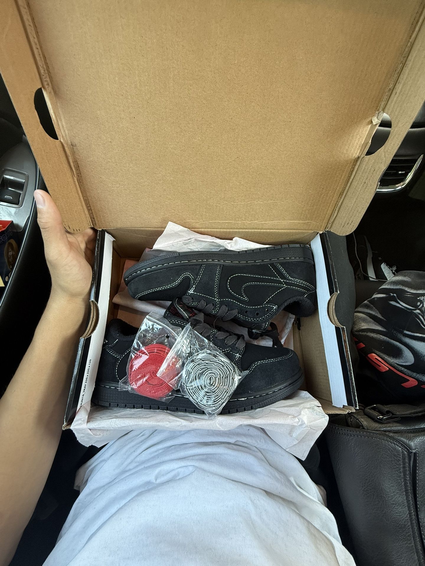 Travis Scott Shoes