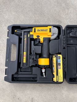 DEWALT STAPLER GUN 18-GAUGE