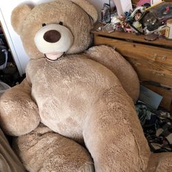 Giant teddy bear