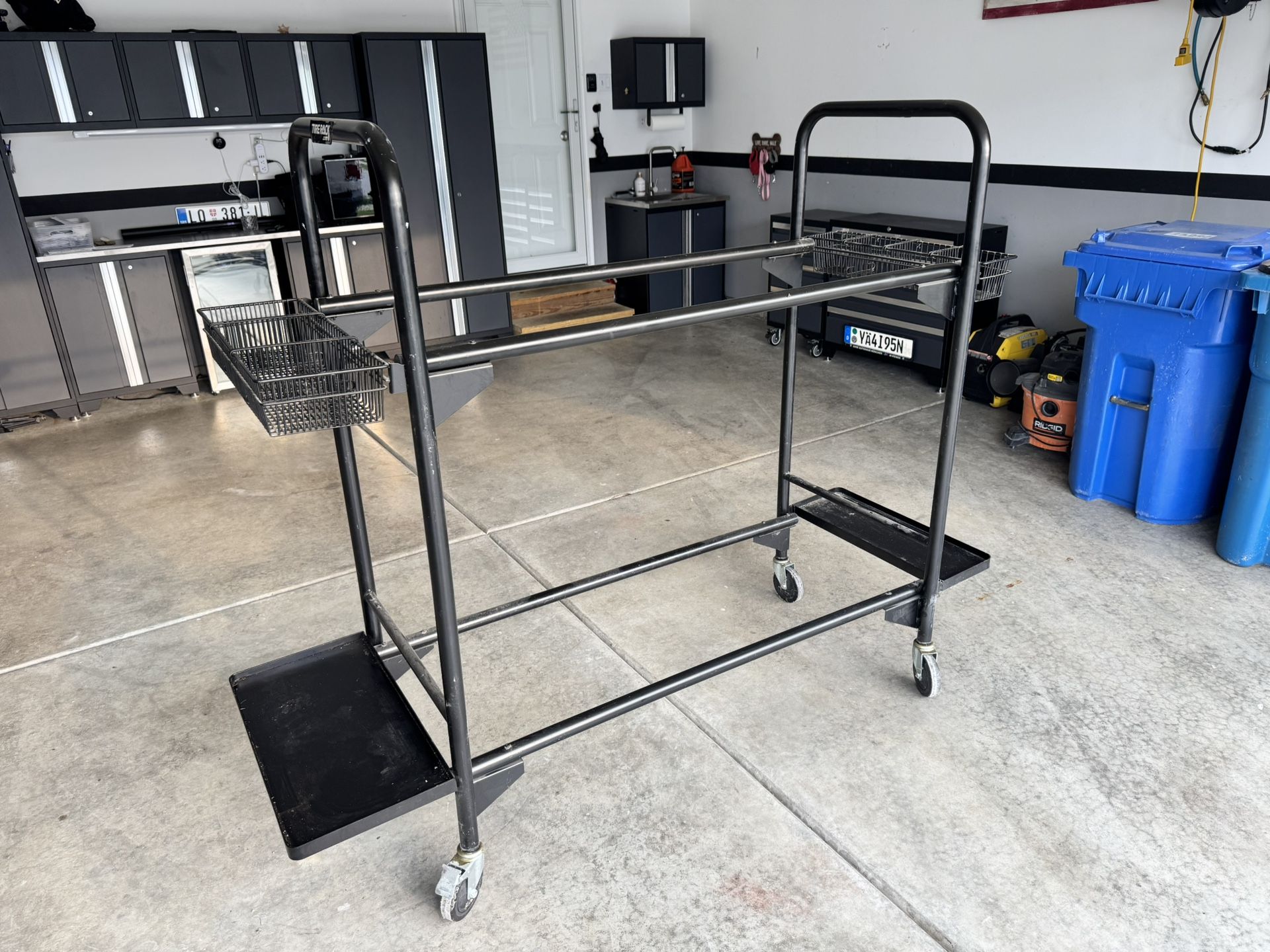 Selling Rolling Tire Storage Rack