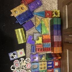 199 Piece Building Magnet Tiles