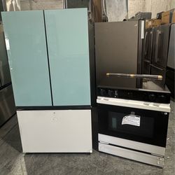 Set Bespoke 3 French door refrigerator & Bespoke stove