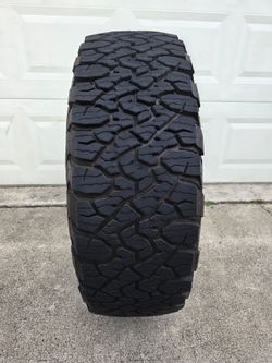 Like New LT 285/70R17 BFGoodrich All-Terrain T/A KO3 tire