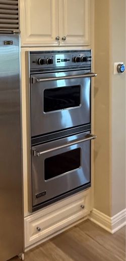 Viking hood, range and double oven