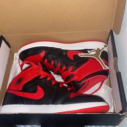 Air Jordan 1 Mid (GS)