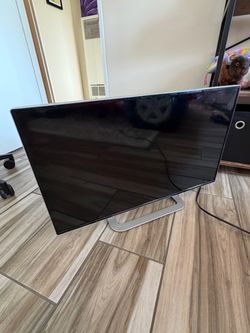 VIZIO 32” Smart LED HDTV