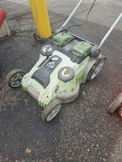 Green.Elictric Mower. Cordless With Catcher