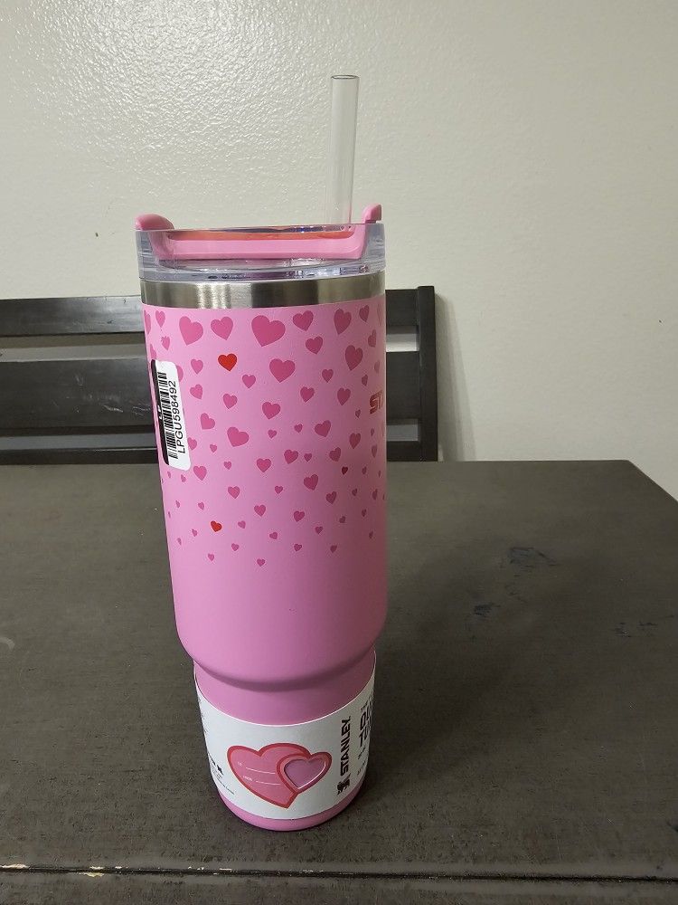 Stanley 30oz H2.0 Flowstate Quencher Tumbler Sweet Hearts Valentine's Day