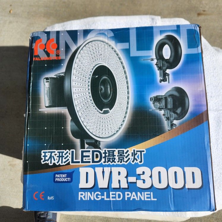 LED RING LIGHT - New In Box