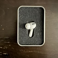 Right  AirPod Pro