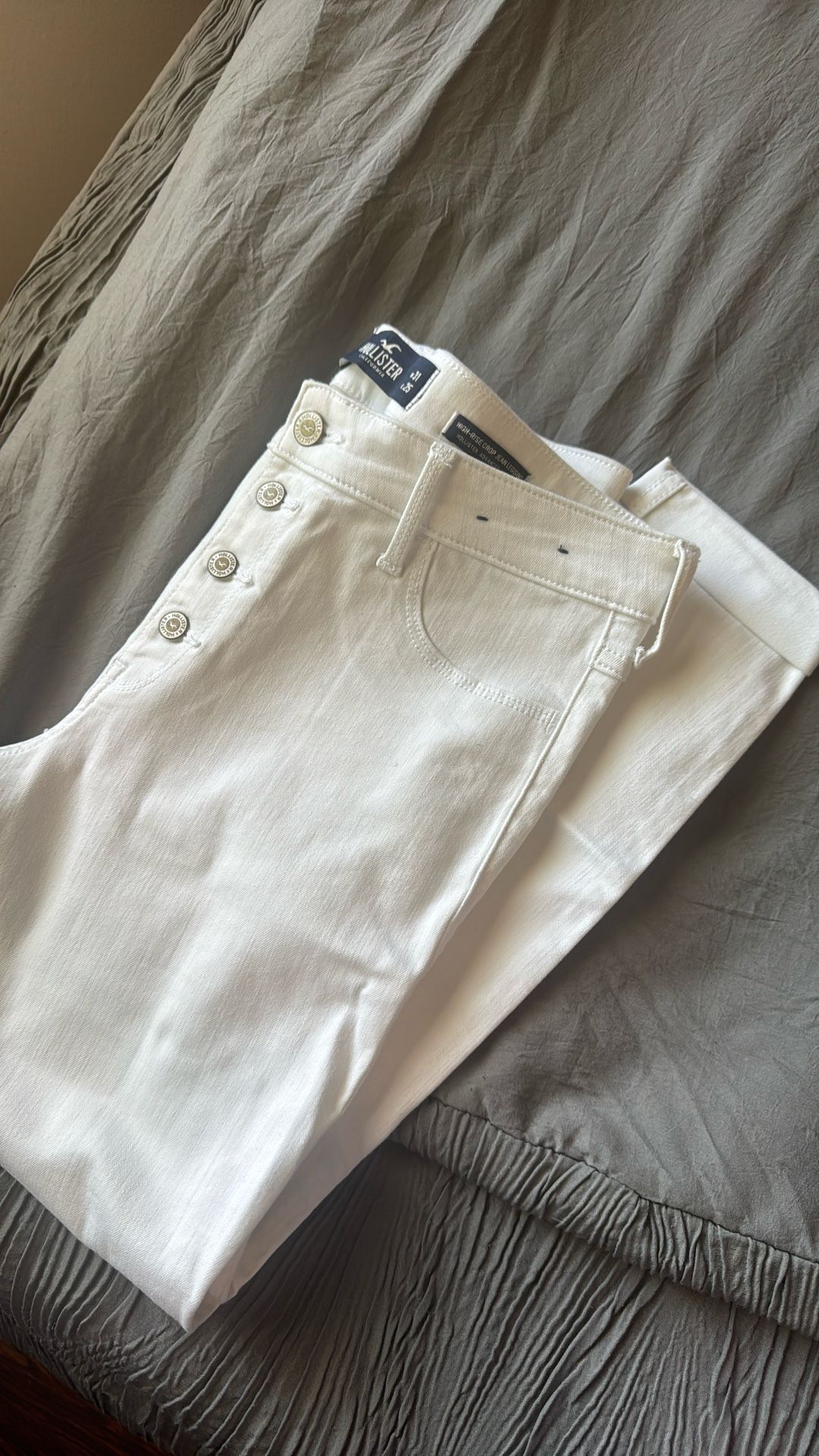 White Hollister Crop Jeans W31 L25