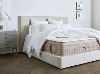 DreamCloud Luxe Hybrid Mattress – Luxury 7-Layer Cooling Comfort
