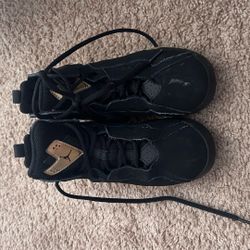 Selling Shoes 