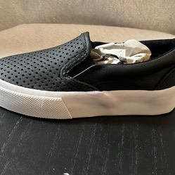 Black And White Girls Slip On Shoes 