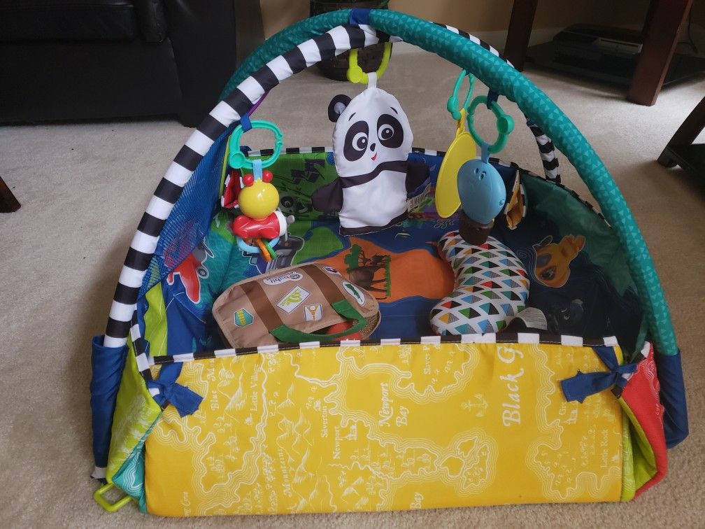 Baby Einstein 5-in-1 Word of Discovery Leaning Gym