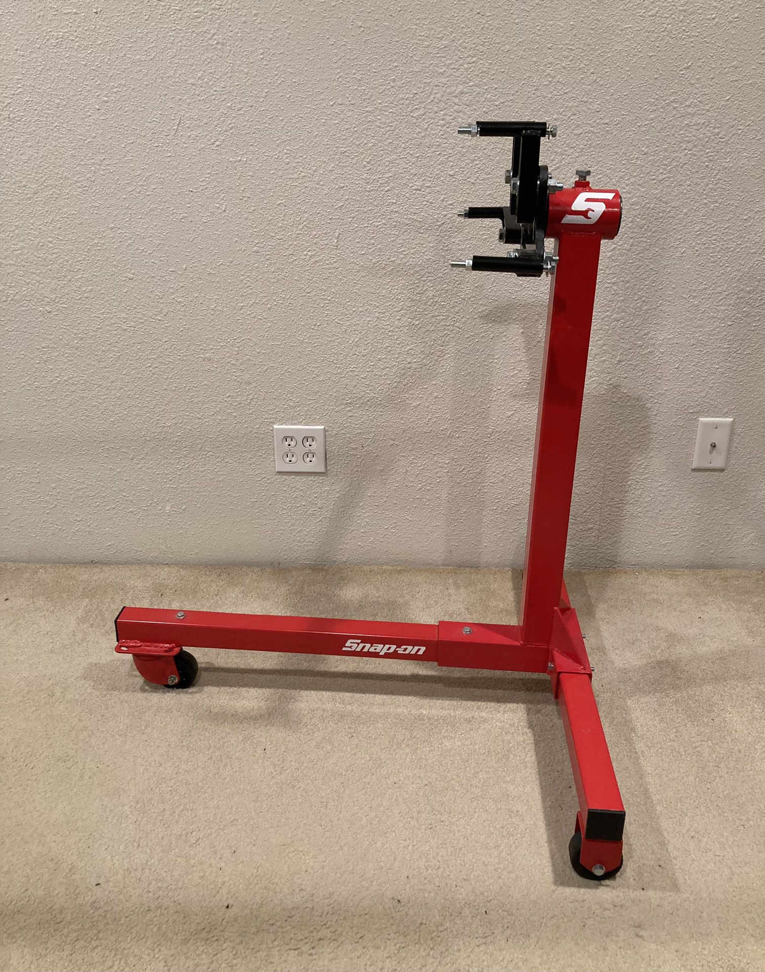 Engine Stand (NOT GENUINE SNAP-ON)