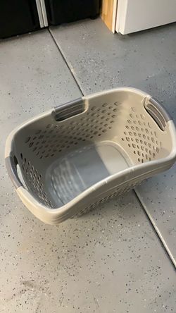 Set of 3 Plastic Laundry Baskets
