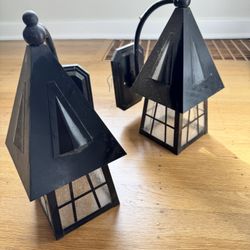 Brass Light Gallery Outdoor Lamp