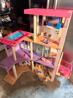 Dollhouse