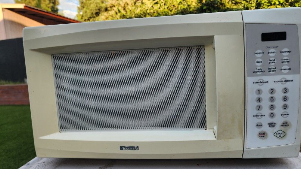 Kenmore Microwave Oven