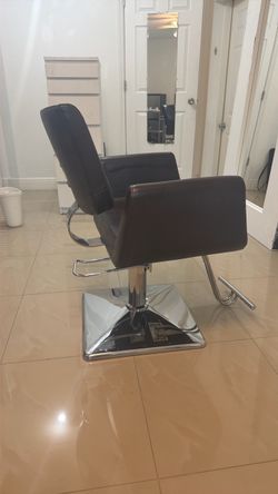 Stylist Chair