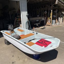 10 Foot Columbia Tri Hull