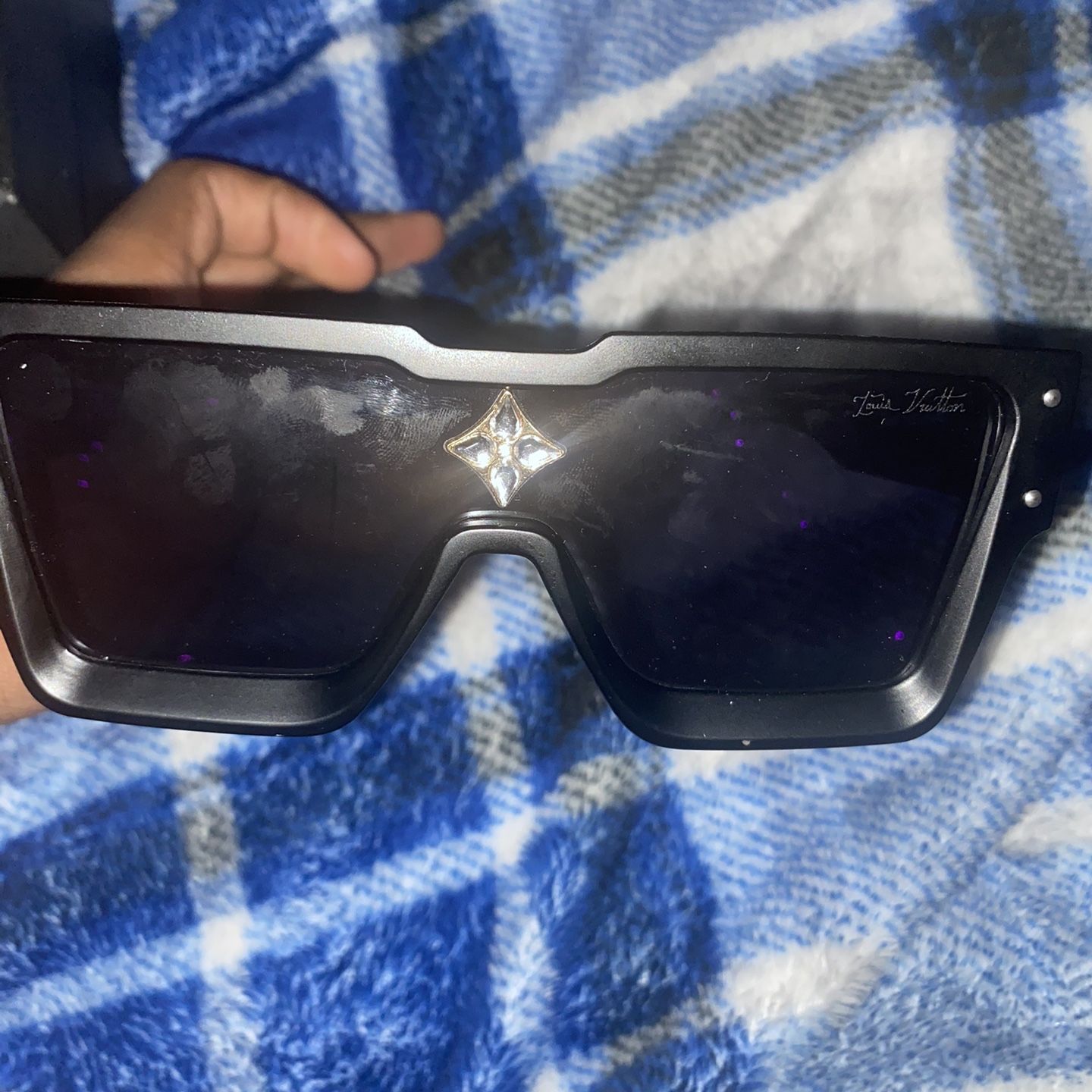 Louis Vuitton® Cyclone Sunglasses Black. Size E  Louis vuitton sunglasses,  Sunglasses, Louis vuitton