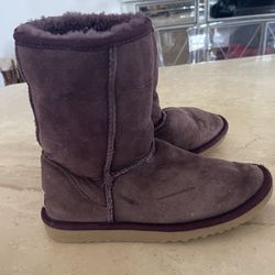 Women’s UGG Boots Size 5