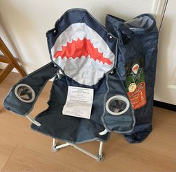 Shark kid camp chair