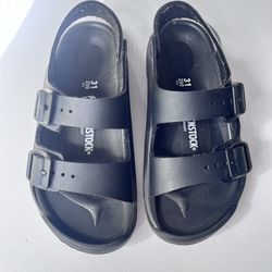 Birkenstock black rugged soles leather kids c13 buckle slides sandals Unisex