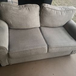 Couch Set W/table