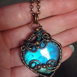 Heart Shaped Labradorite Stone Pandent Necklace 