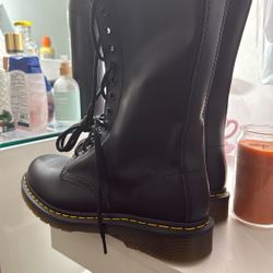 Dr.Marten Boots 