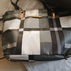 5 Piece Mei & Ge Black & Grey Plaid Tote Bag 