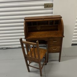 Childs Roll Top Desk w/ Chair