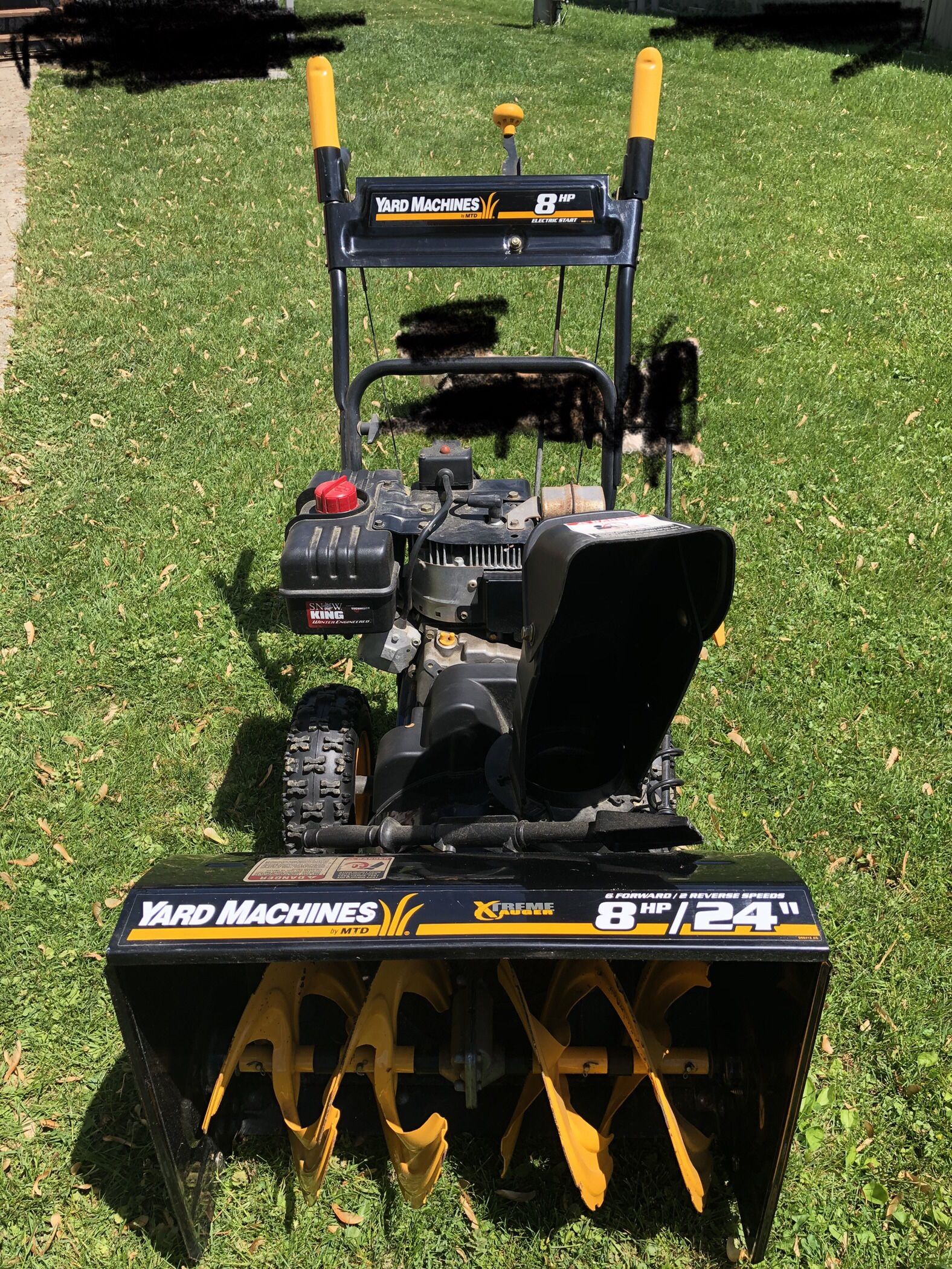 Yard Machine By MTD Snowblower