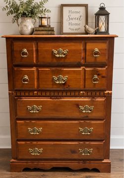 Chest of drawers