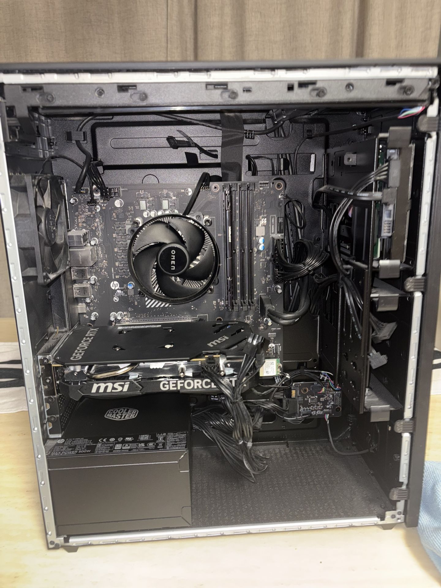 Omen 25L Desktop Gaming PC with mouse and keyboard, and monitor included