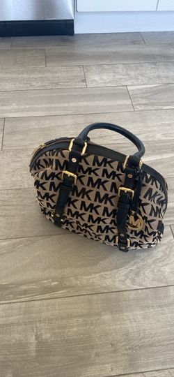 Michael Kors pocketbook