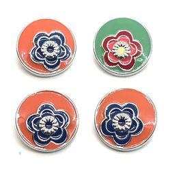 CHOICE of 1 Set Of 4 Decorative Snaps!!